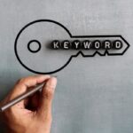 Jak dobór odpowiednich słów kluczowych wpływa na pozycjonowanie strony internetowej?